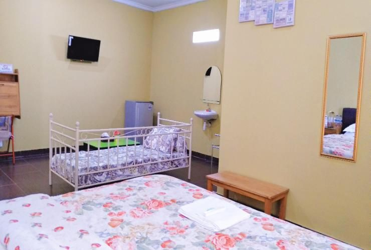 Bedroom 2, Hotel Swarna Lebak Banten, Lebak