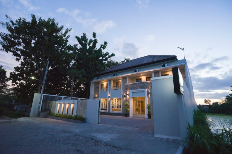 Exterior & Views 2, W House Syariah, Sleman