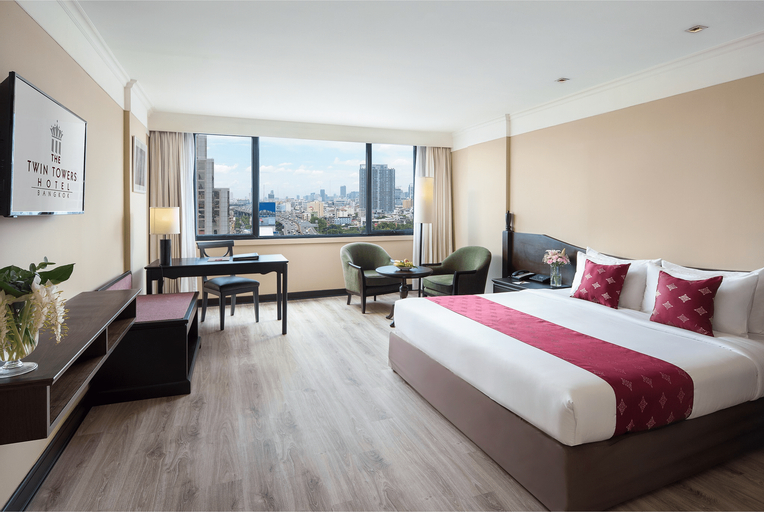 The Twin Towers Hotel, Pathum Wan