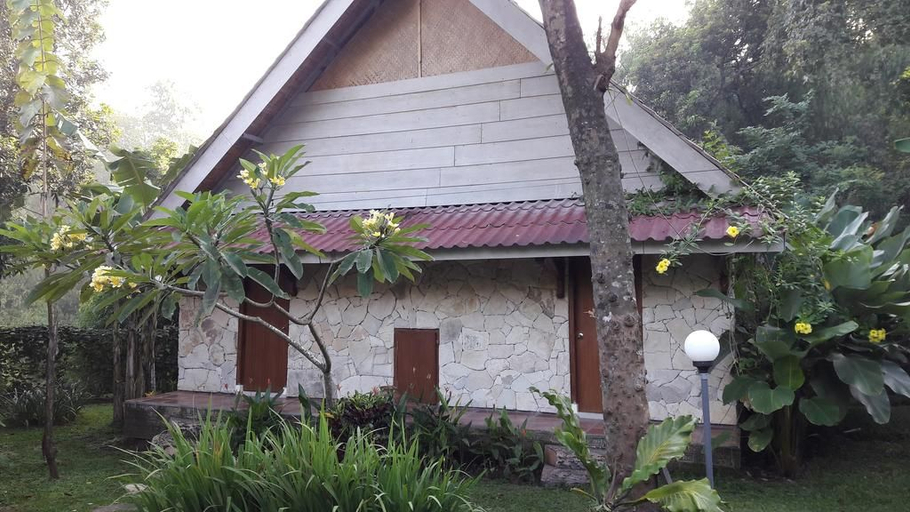 Exterior & Views 2, Kali Catur Syariah Hotel, Madiun