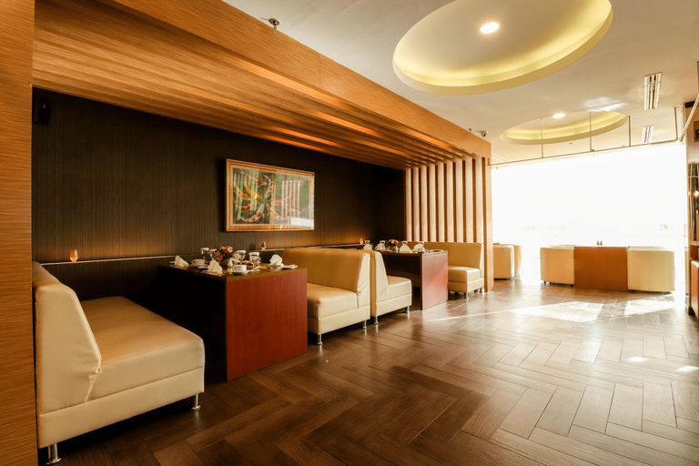 Empress Hotel Makassar City Center By LIFE, Makassar