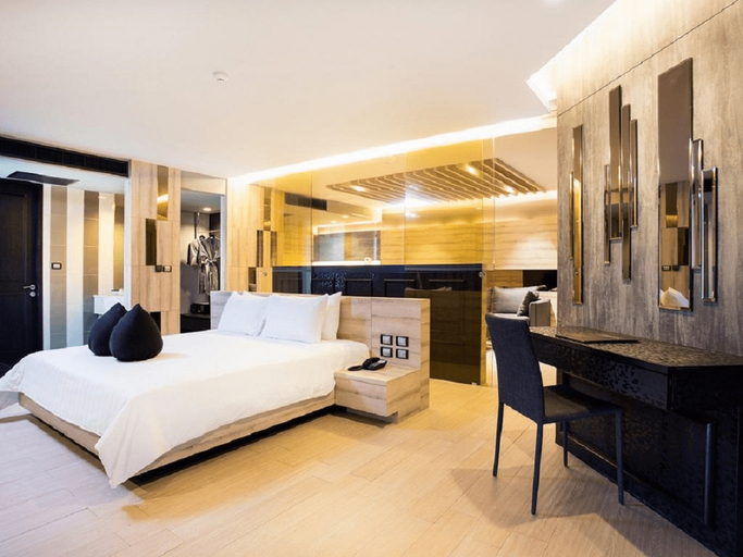 Bedroom 3, Tsix5 Phenomenal Hotel Pattaya, Pattaya