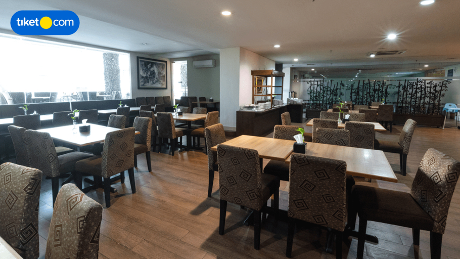 Food & Drinks 4, The Square Surabaya, Surabaya
