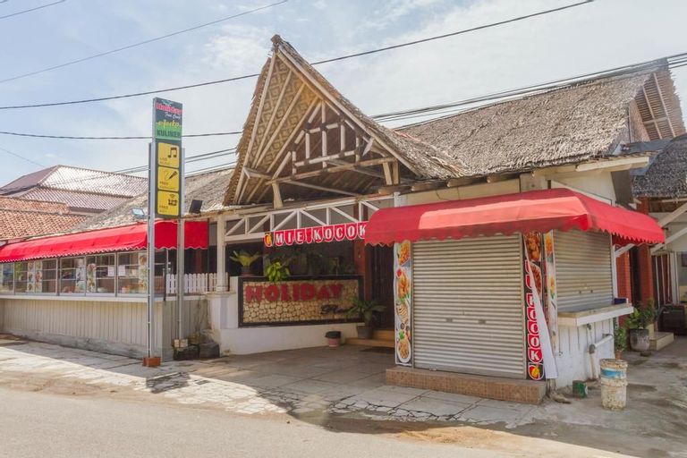 RedDoorz Plus near Pantai Barat Pangandaran, Pangandaran