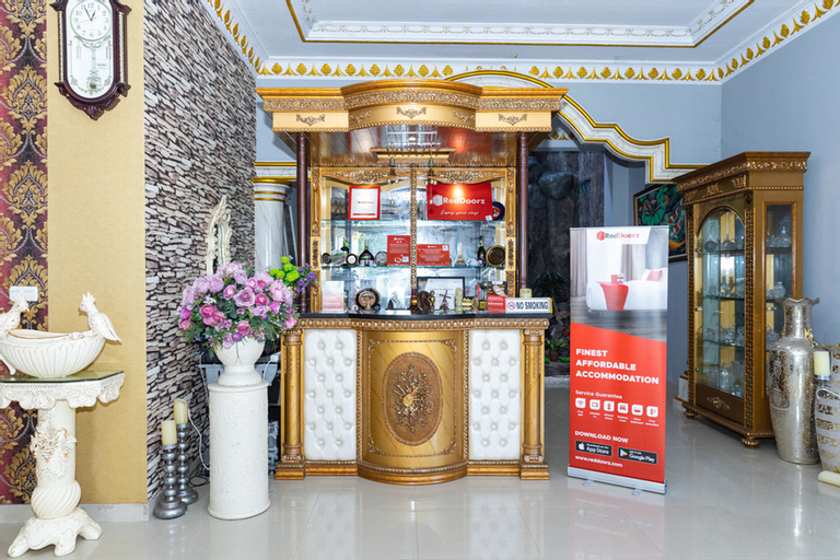 RedDoorz Premium @ Sea Residence Manado, Manado