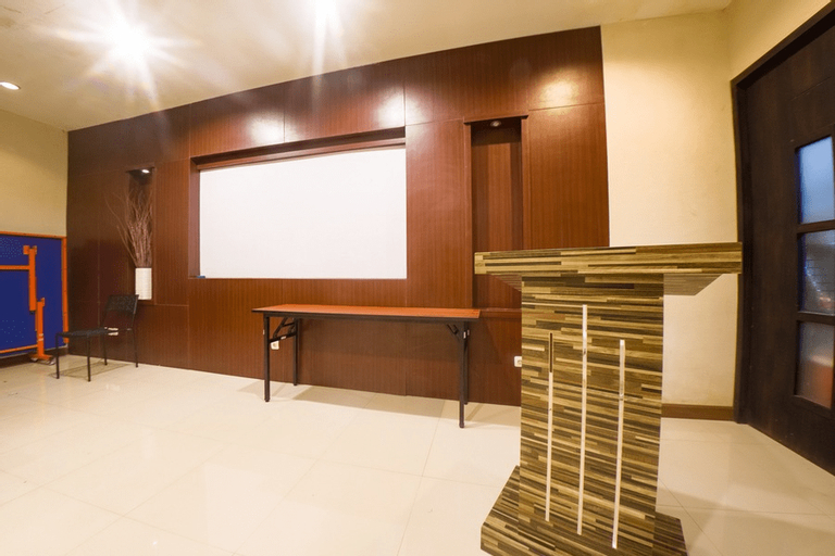 RedDoorz @ Budget Hotel Ambon, Ambon