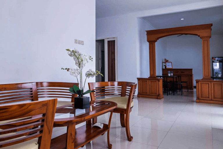 RedDoorz @ Jatiwaringin, East Jakarta