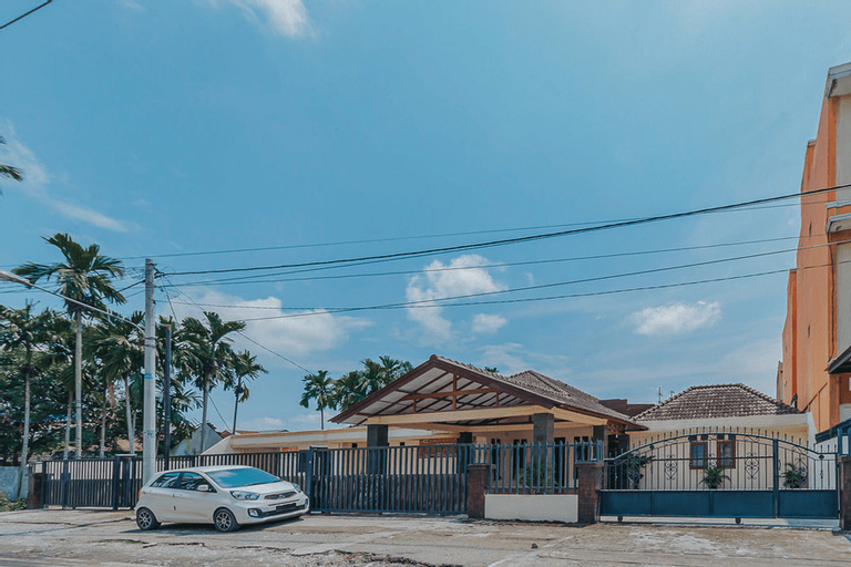KoolKost near RS USU Medan, Medan