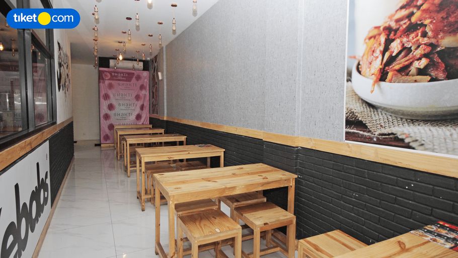 Shakti Capsule Cihampelas Bandung, Bandung