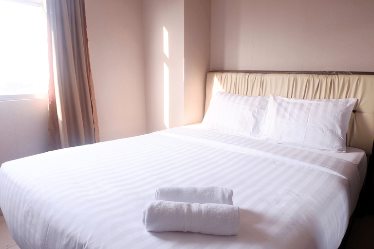 2 BR Kalibata Apartment With Sofa Bed Near Shopping Center By Travelio, Jakarta Selatan