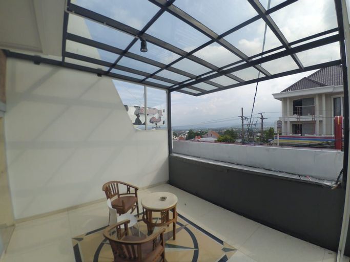 Hello Hotel Dekat UNDIP Semarang, Semarang