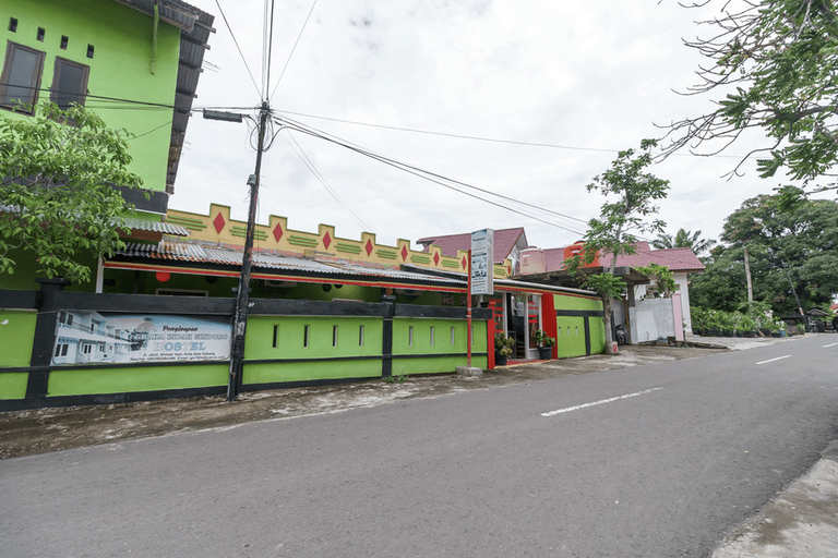 Exterior & Views 2, RedDoorz Syariah near Paradiso Beach Sabang, Sabang