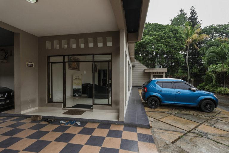 RedDoorz Syariah near Taman Air Mancur Bogor, Bogor