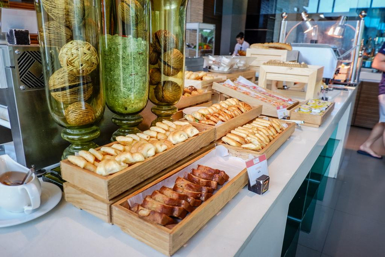 Food & Drinks 5, Z Through By The Zign, Pattaya