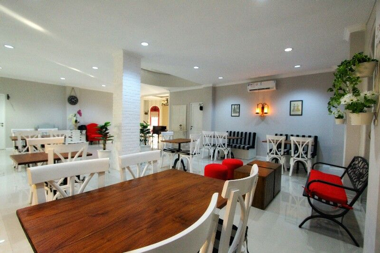 Omah Madam Bed and Breakfast, Semarang