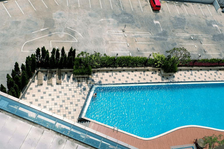 Sport & Beauty 3, Comfortable and Clean Studio at The Oasis Apartment By Travelio, Cikarang