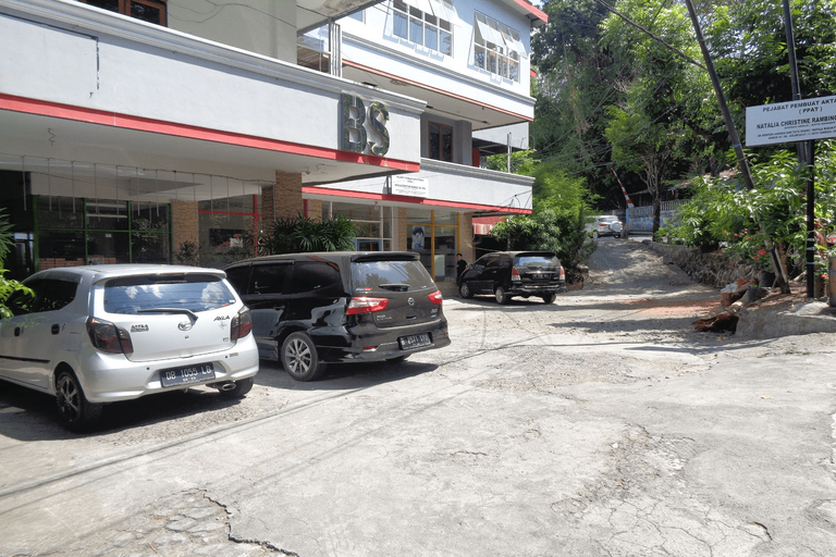 OYO 1545 BS residence, Manado