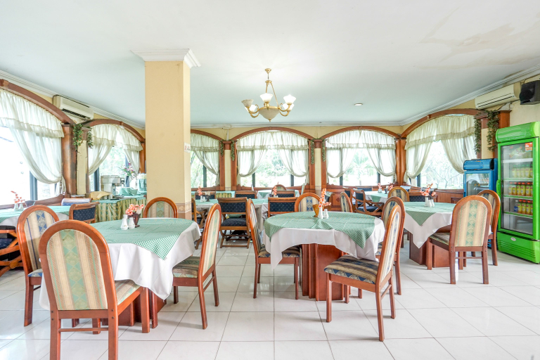 Food & Drinks 4, Istana Permata Hotel Juanda, Surabaya