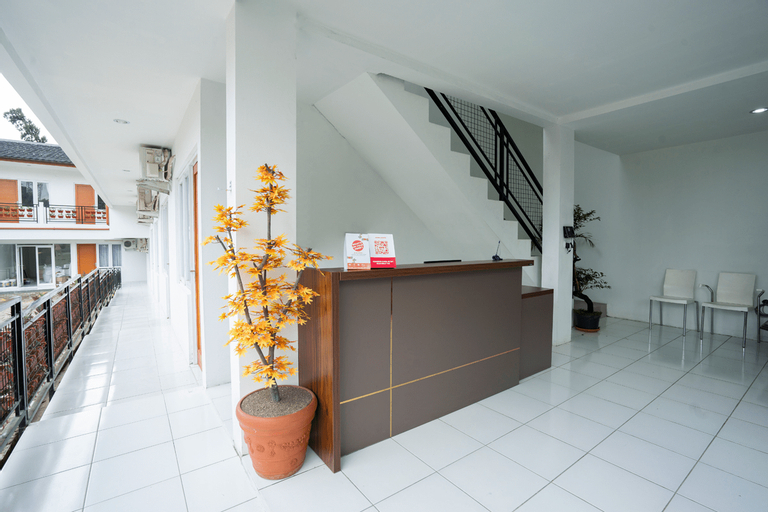 Others 5, OYO 2189 Rossan Villa 3 Kazanan, Bandung