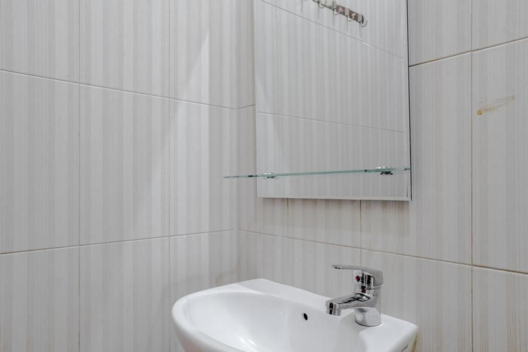 RedDoorz @ Jalan Biak Roxy Jakarta, Central Jakarta