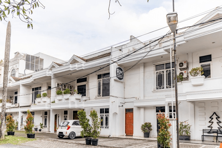 RedDoorz @ Jalan Mojopahit Medan, Medan
