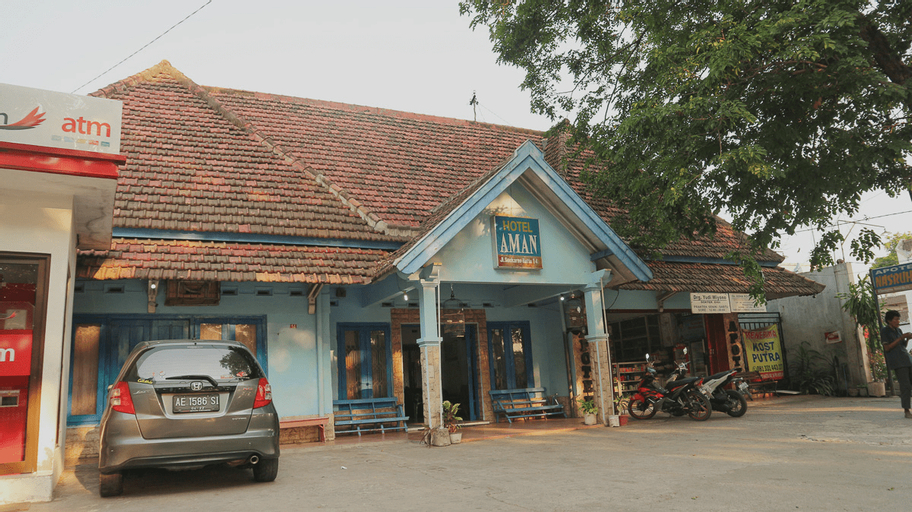 SPOT ON 1972 Aman Family Inn Syariah, Ponorogo