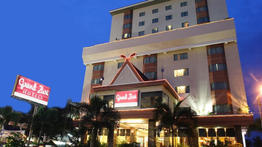 Grand Zuri Pekanbaru, Pekanbaru