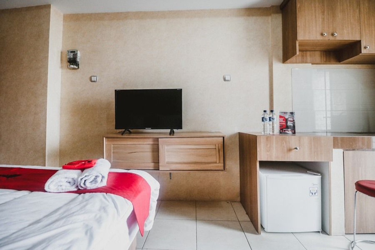 RedLiving Apartemen Green Lake View Ciputat - Pelangi Rooms Tower E, South Tangerang