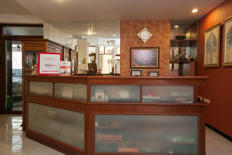 Public Area 14
