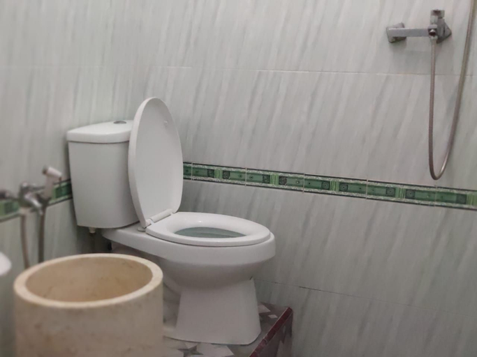 Bathroom 5, Hotel Bougenviel Lamongan, Lamongan