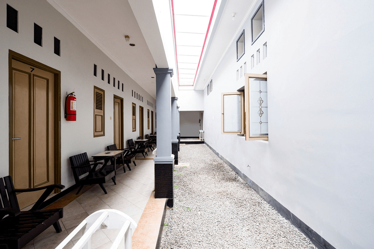 OYO 2436 Hotel Kencana, Tegal