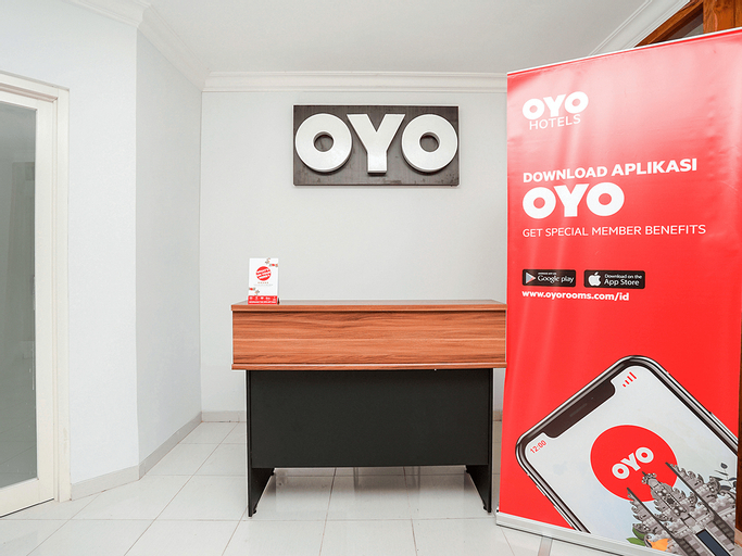 OYO 747 Cipunegara Residence, Surabaya
