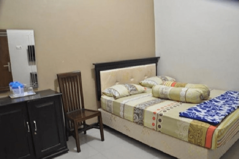 Bedroom 2, Hotel Ratna, Tuban