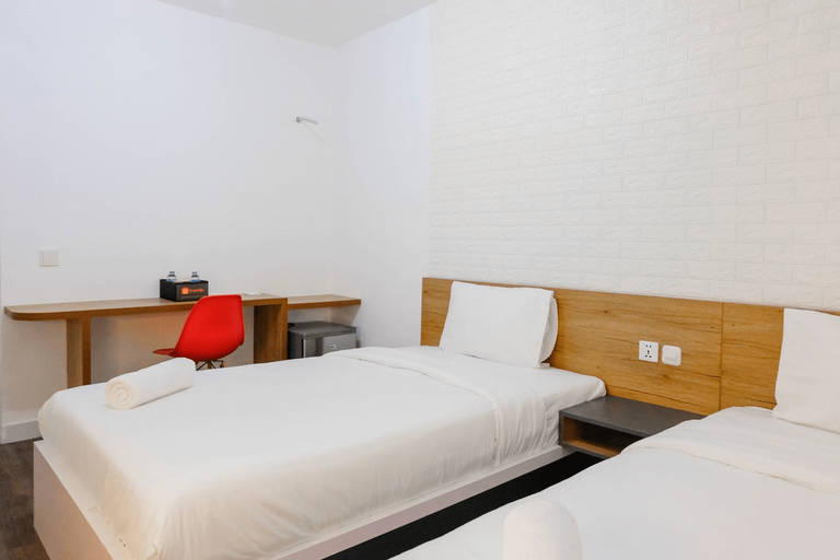 Studio Apartment with Twin Bed at Aeropolis Residence By Travelio, Tangerang