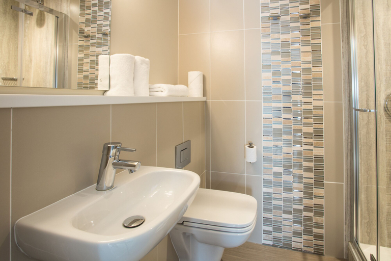 Bathroom 5, Brighton House, Brighton and Hove