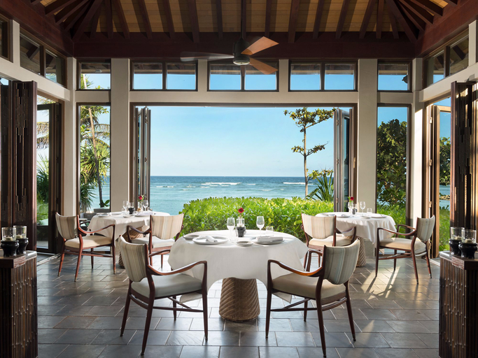 The Ritz Carlton Bali - Food & Drinks