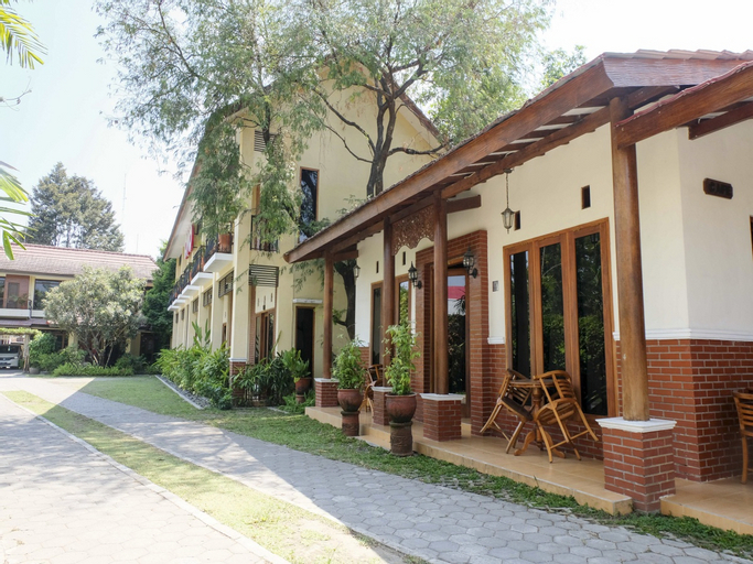 OYO 261 Sasono Putro Guest House, Sleman
