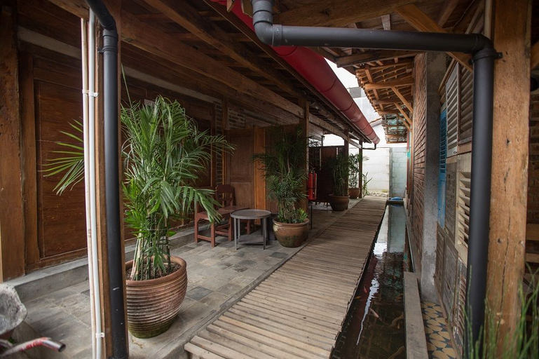 Kampung Lawasan Heritage Cottage Yogyakarta - Exterior & Views