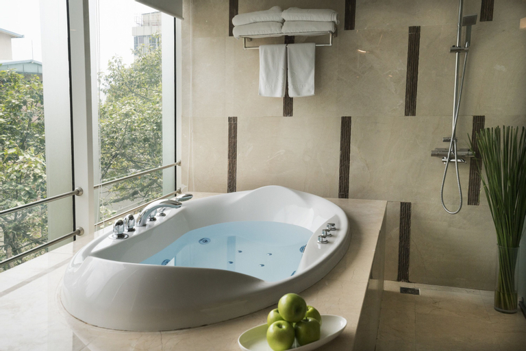 Bathroom 22