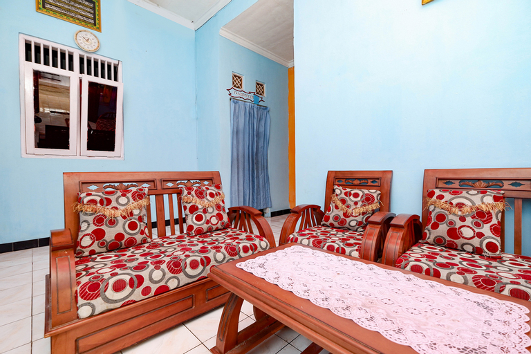 SPOT ON 2106 Homestay Flamboyan, Purbalingga