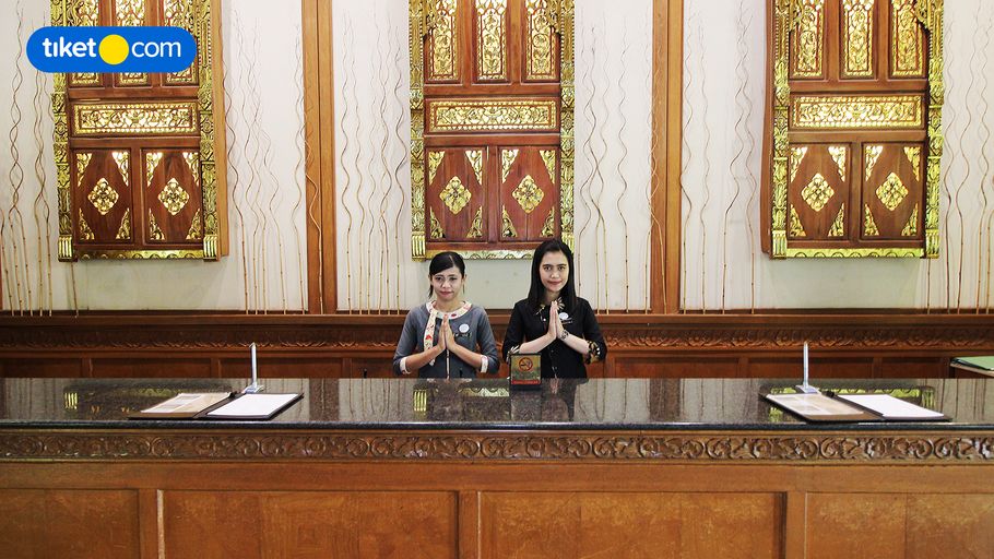 Singgasana Hotel Surabaya, Surabaya