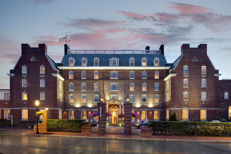 Hotel Viking, Newport