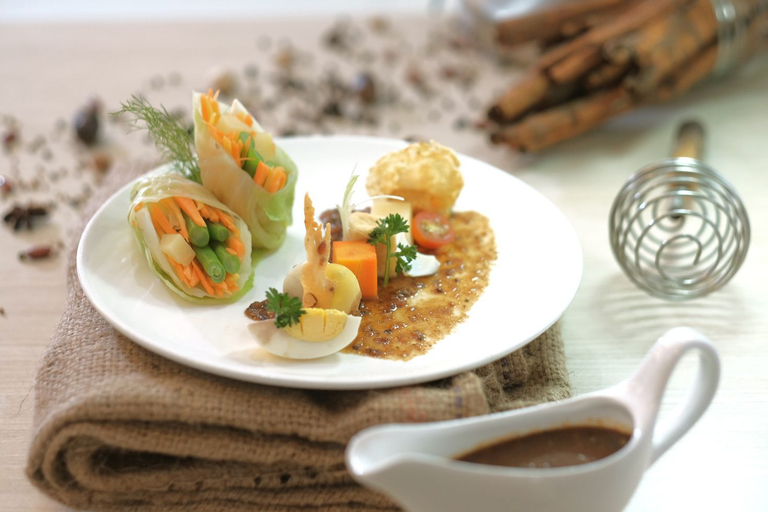 Megaland Hotel Solo - Food & Drinks