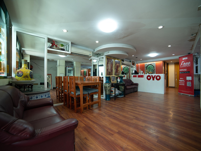 Public Area 2, Longzhu Guesthouse, Khlong San