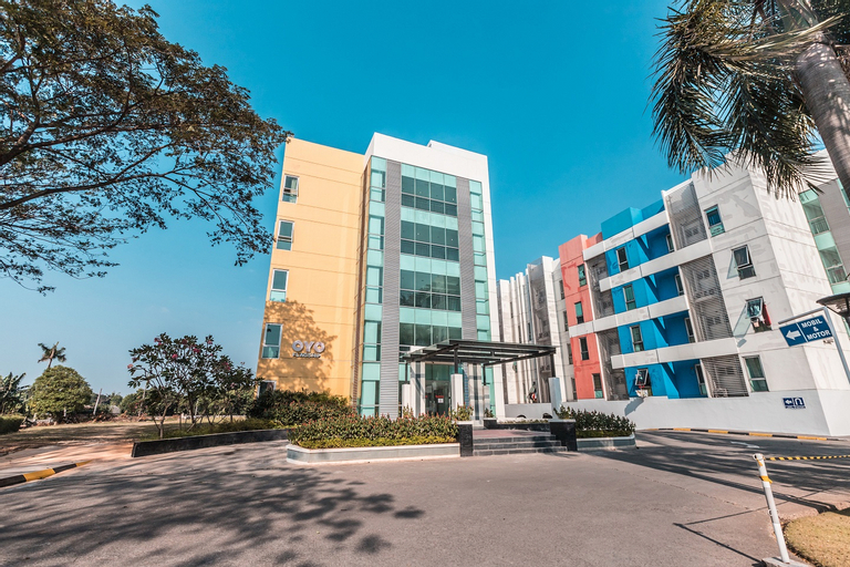 OYO Flagship 1170 The Habitat Karawaci Near RS Siloam Karawaci