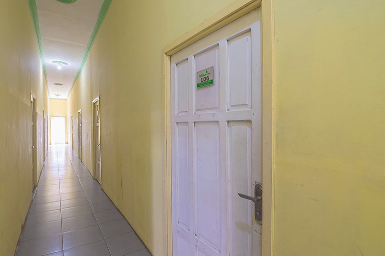 Public Area 3, RedDoorz Syariah @ Jalan Cilik Riwut Kapuas, Kapuas