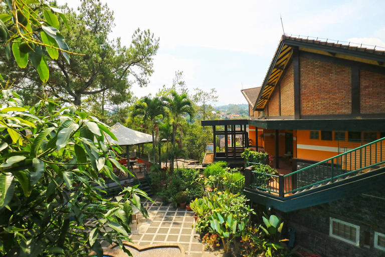 Kulem Cisitu, Bandung