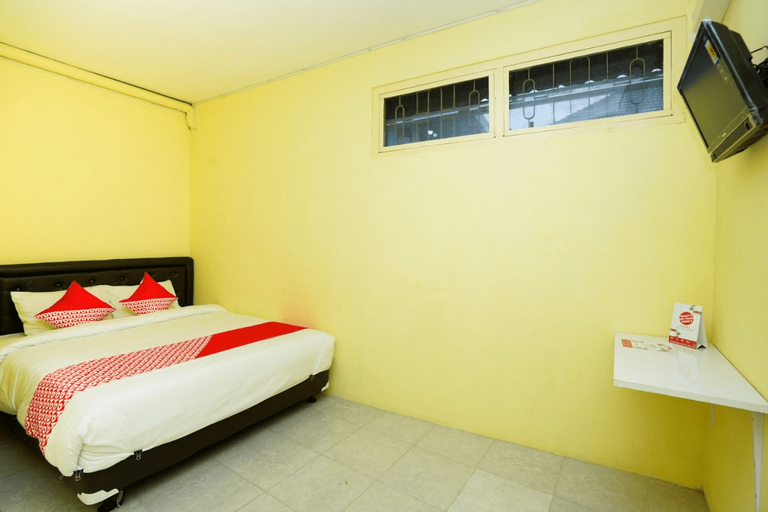 Bedroom, OYO 2663 Jombang Permai Syariah Residence, Jombang