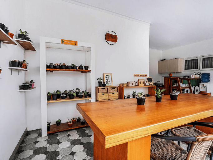 Tibrae Homestay Syariah, Bandung