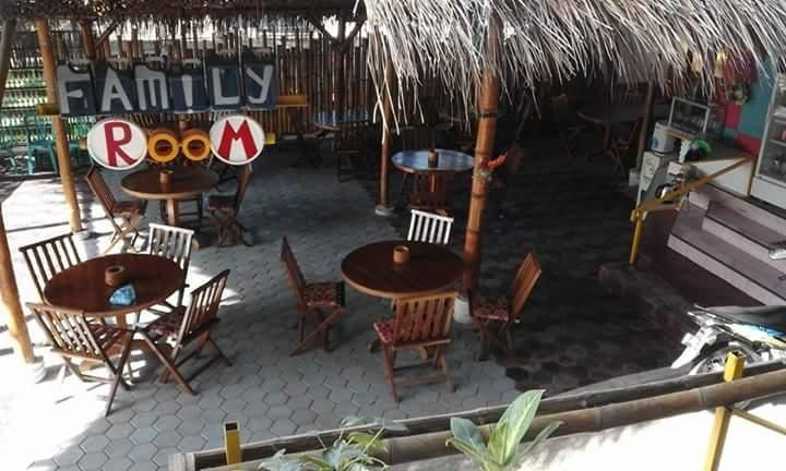 Food & Drinks 4, Dasi Guest House, Ende